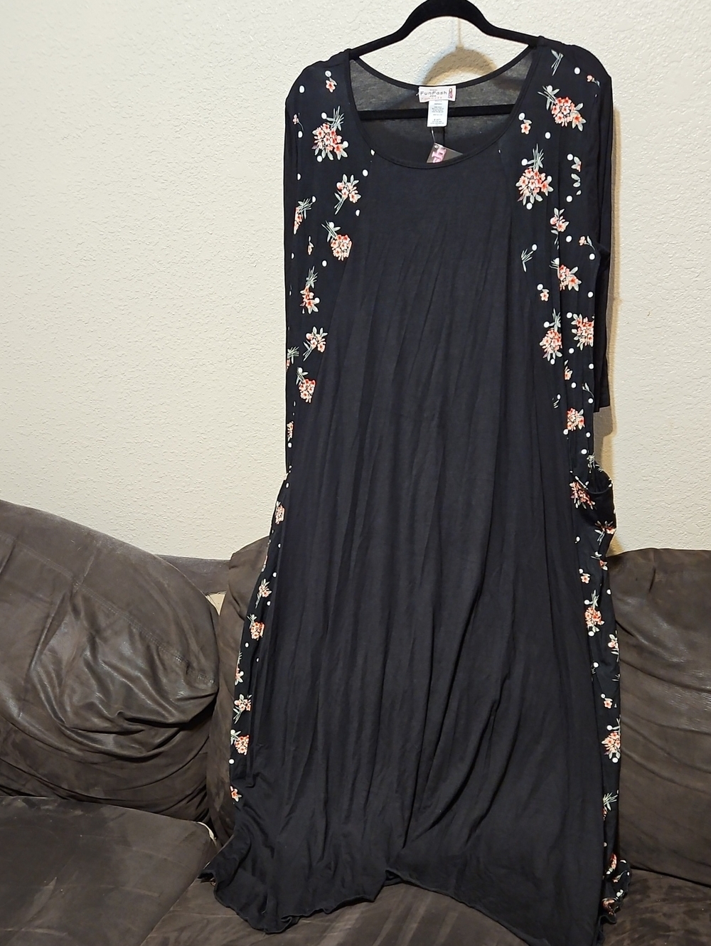 Floral Printed Black Maxi Dress